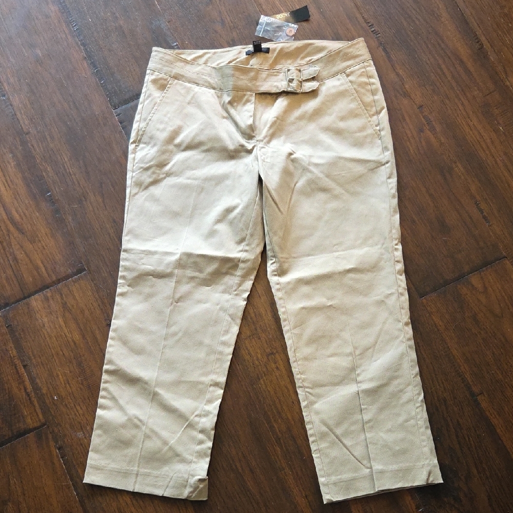 Jacob Tan Beige Capris Sz 8